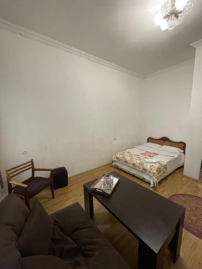 Leila Apartment Тбилиси Екстериор снимка